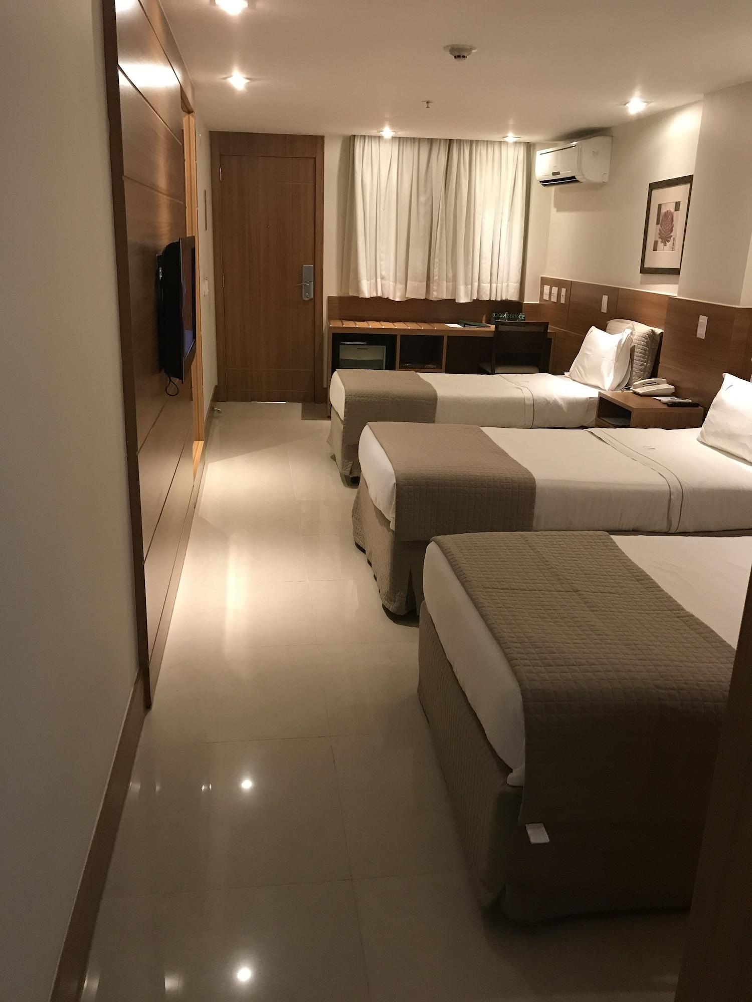 Americas Granada Hotel 4*